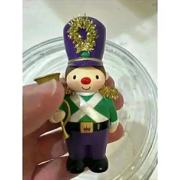 Hallmark Keepsake Christmas Ornament - A Trumpeting Thank You - 2021 - MIB - Picture 3 of 13